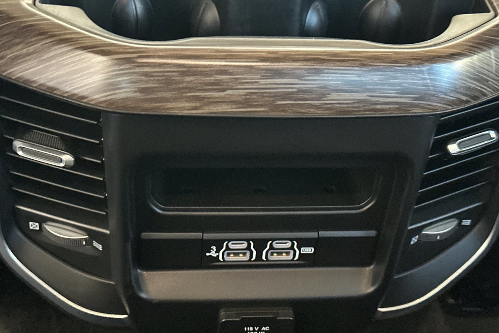 Used 2020 RAM 1500 Laramie image 13