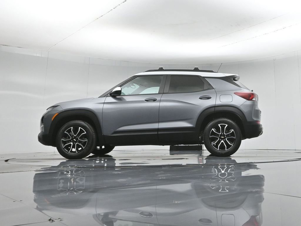 Used 2021 Chevrolet TrailBlazer ACTIV w/ Technology Package image 25