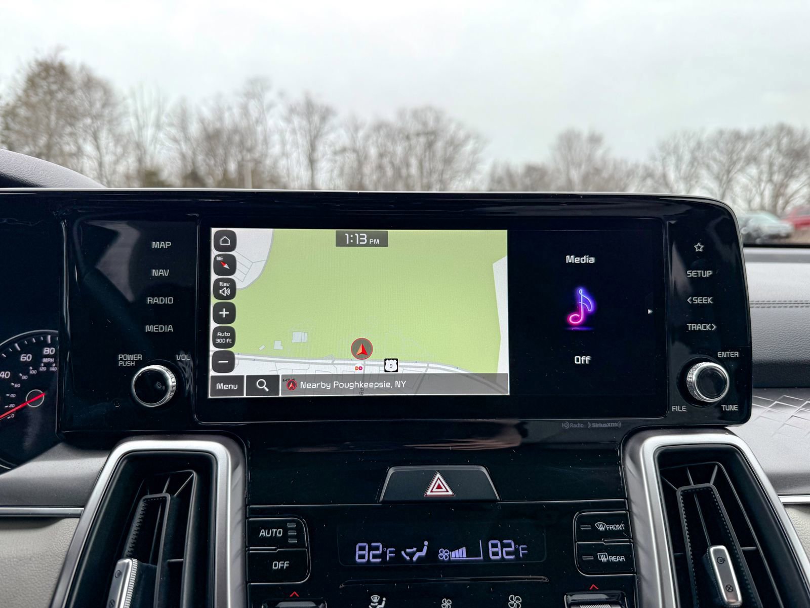 Used 2023 Kia Sorento S image 32