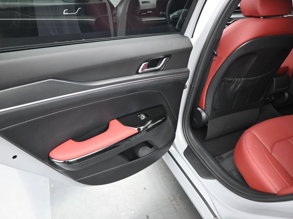 Used 2025 Kia K5 GT-Line w/ GT-Line Premium Package image 37
