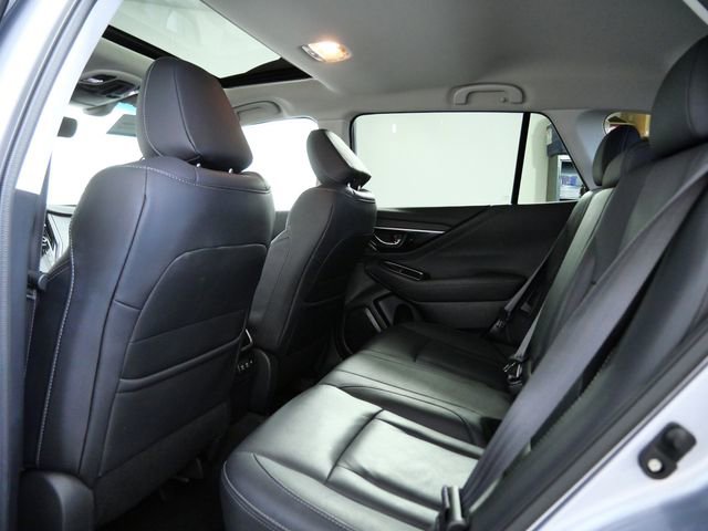 Used 2022 Subaru Outback Limited AWD/4WD image 13