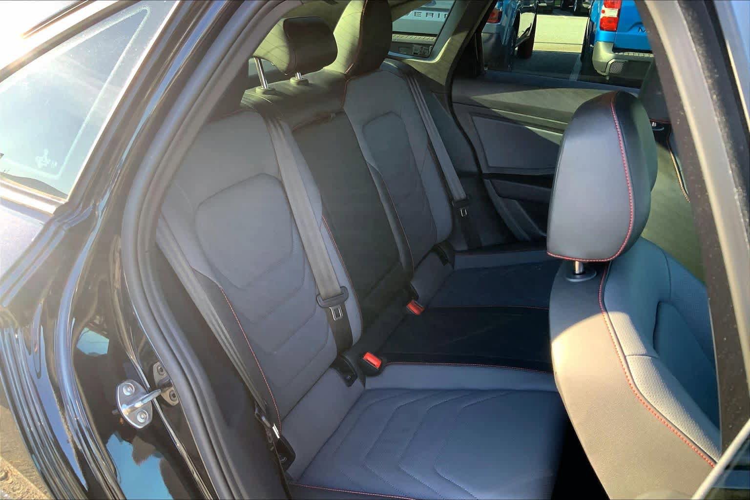 Used 2025 Volkswagen Jetta GLI Autobahn FWD image 19