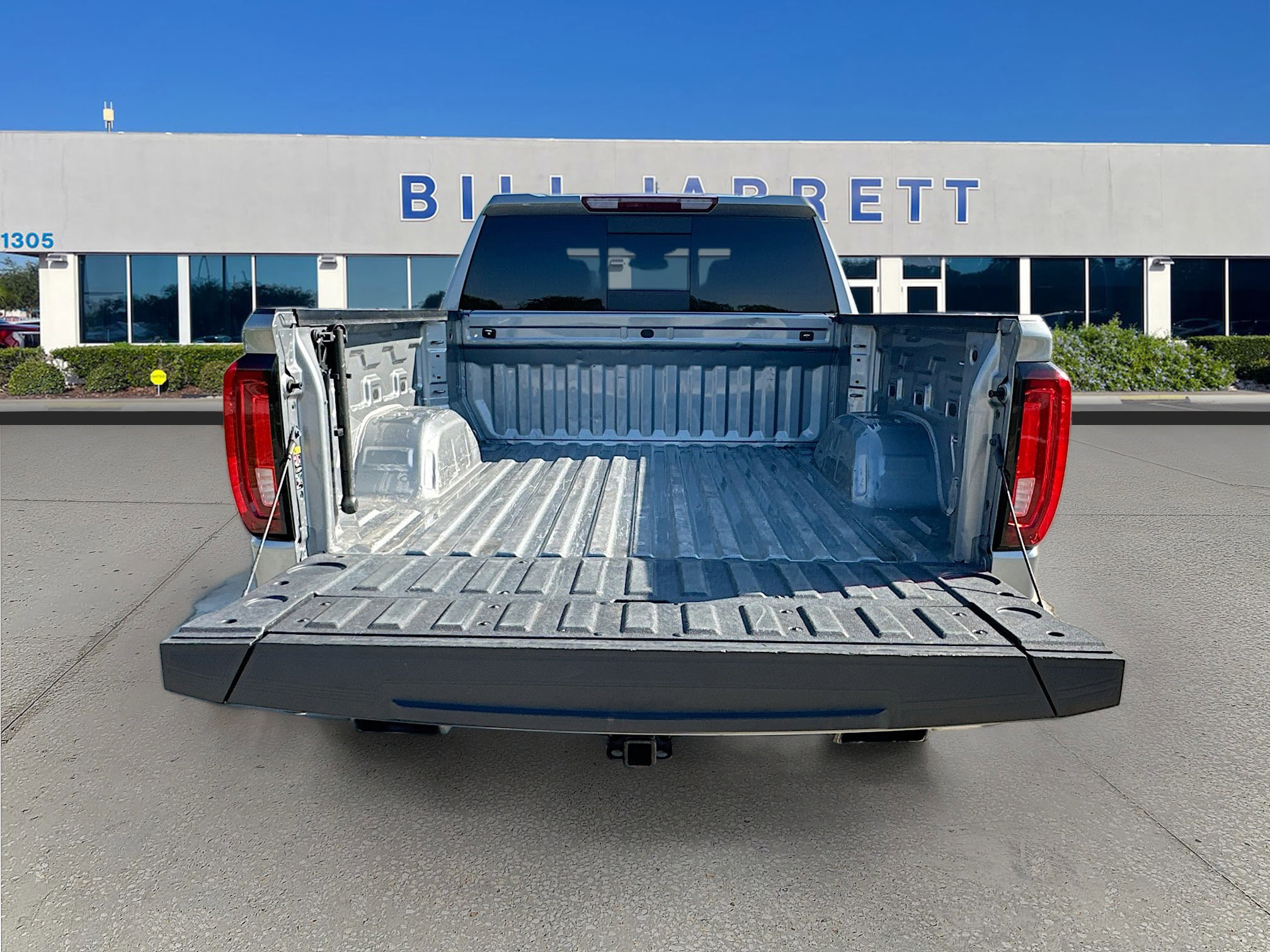 Used 2024 GMC Sierra 1500 SLT w/ SLT Premium Package image 27
