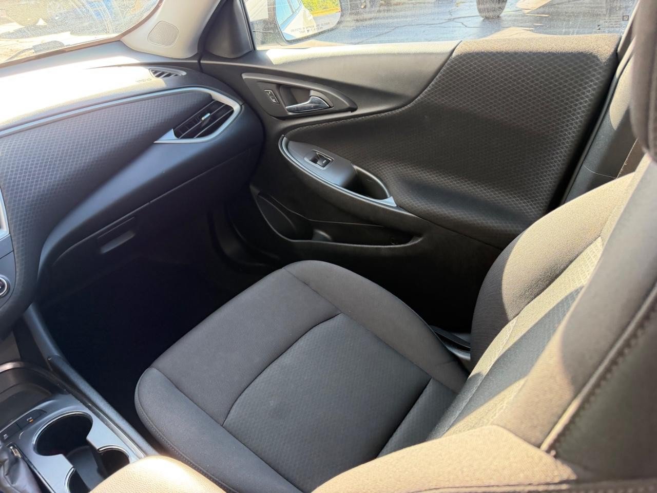 Used 2024 Chevrolet Malibu LT FWD image 18