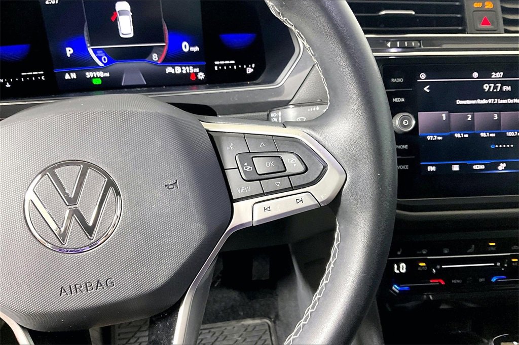 Used 2022 Volkswagen Tiguan SE image 15
