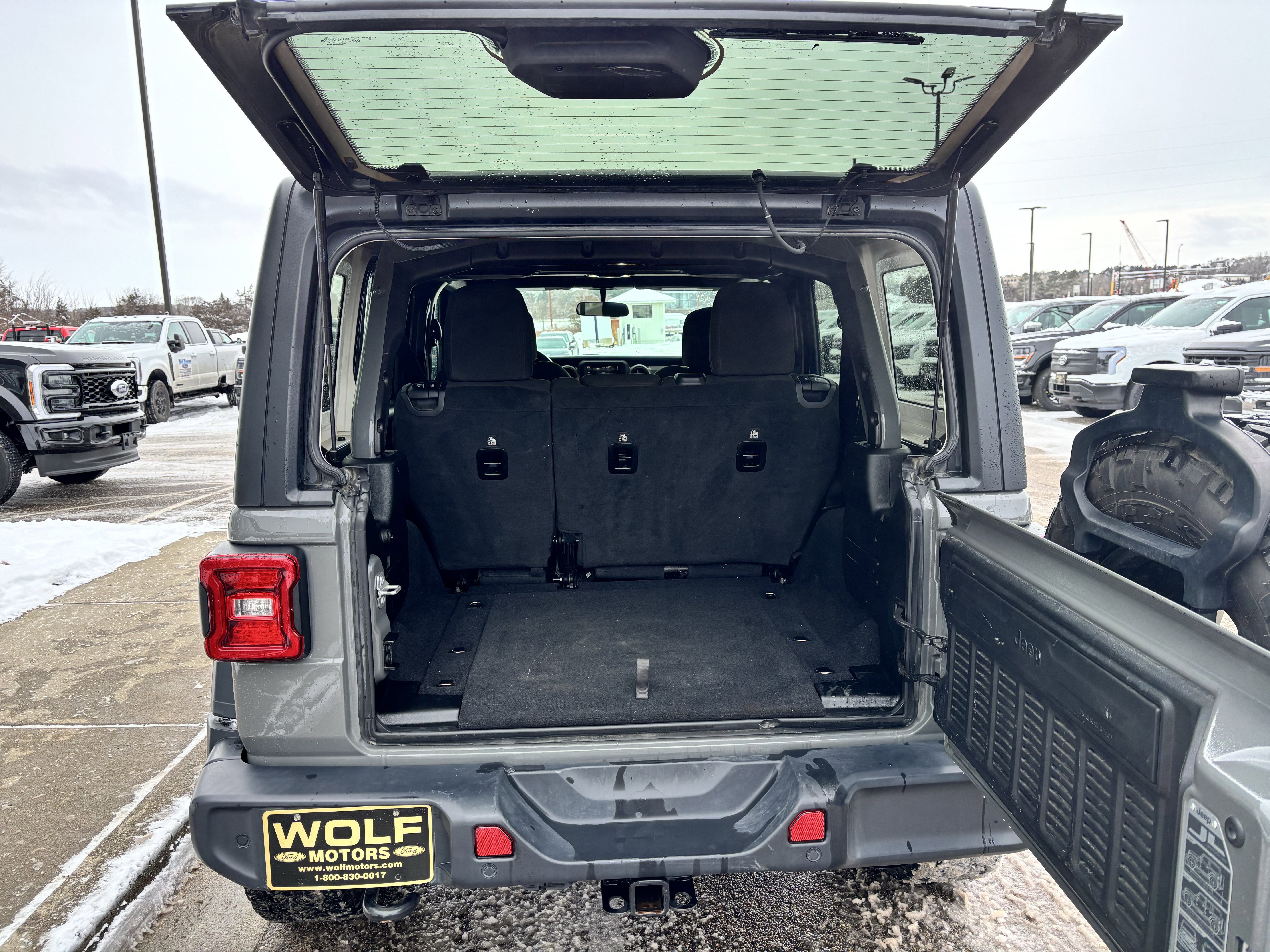 Used 2020 Jeep Wrangler Unlimited Sport image 16