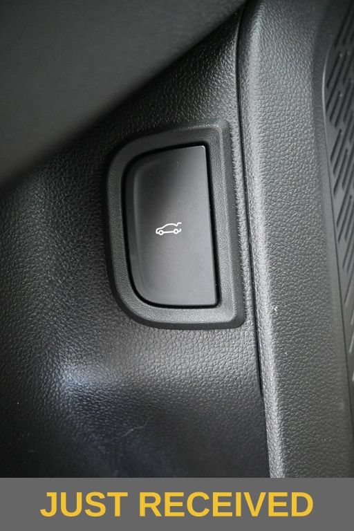 Used 2025 Chevrolet Equinox LT w/ Convenience Package II FWD image 21