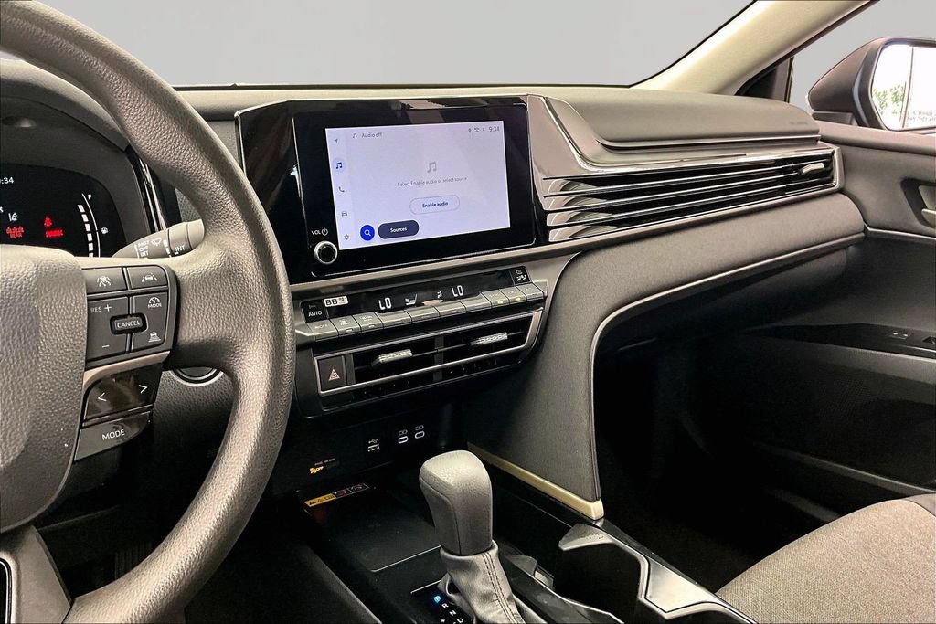Used 2025 Toyota Camry LE FWD image 6