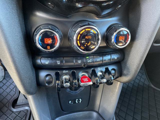 Used 2016 MINI Cooper 4-Door Hardtop image 13