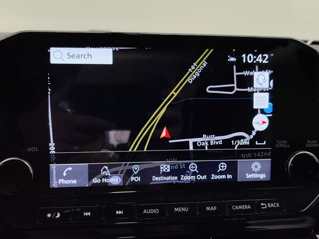 Used 2023 Nissan Pathfinder Platinum AWD/4WD image 3