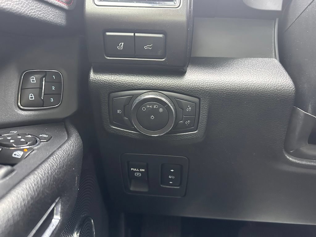 Certified 2020 Ford Expedition Limited w/ Equipment Group 303A AWD/4WD image 33