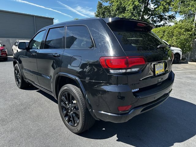 Used 2022 Jeep Grand Cherokee Laredo X AWD/4WD image 7
