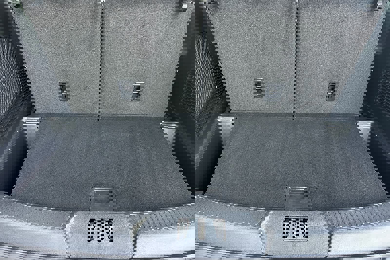 Certified 2025 Ford Explorer ST image 16