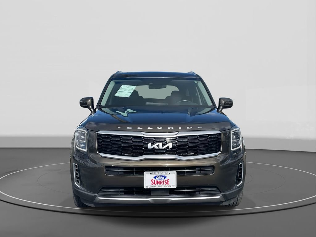 Used 2022 Kia Telluride EX w/ EX Premium Package image 3