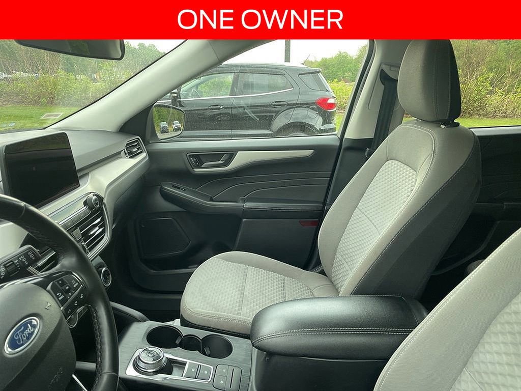 Certified 2022 Ford Escape SE w/ Cold Weather Package AWD/4WD image 7