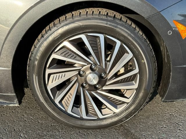 Used 2023 Hyundai Sonata Limited FWD image 6