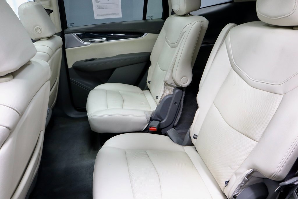 Used 2023 Cadillac XT6 Premium Luxury w/ Technology Package image 23
