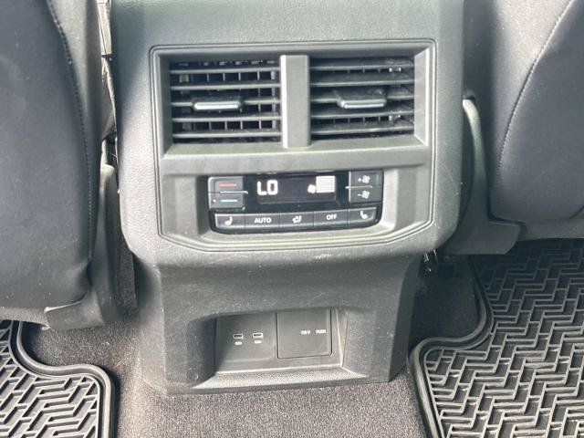 Used 2022 Volkswagen Atlas SEL Premium AWD/4WD image 17