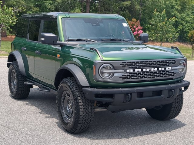 Certified 2025 Ford Bronco Badlands AWD/4WD image 2