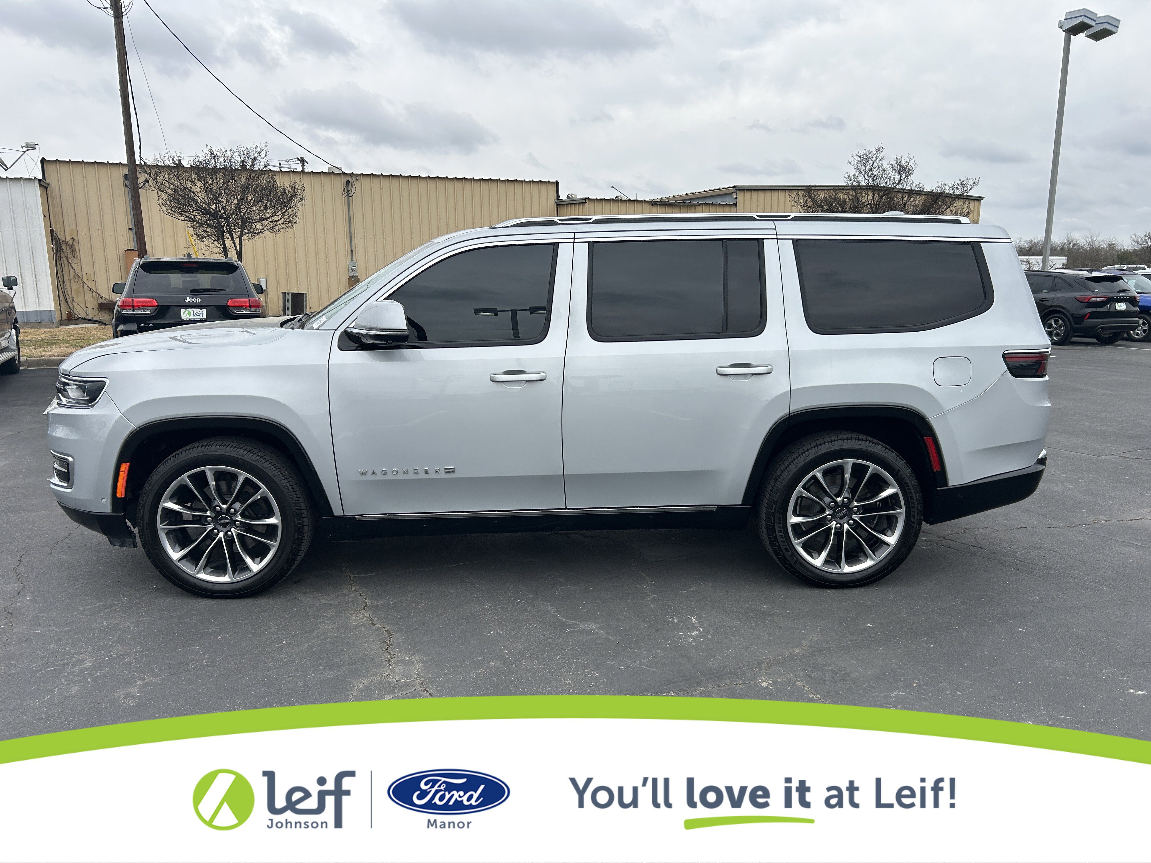 Used 2022 Jeep Wagoneer Series III w/ Premium Group I image 6