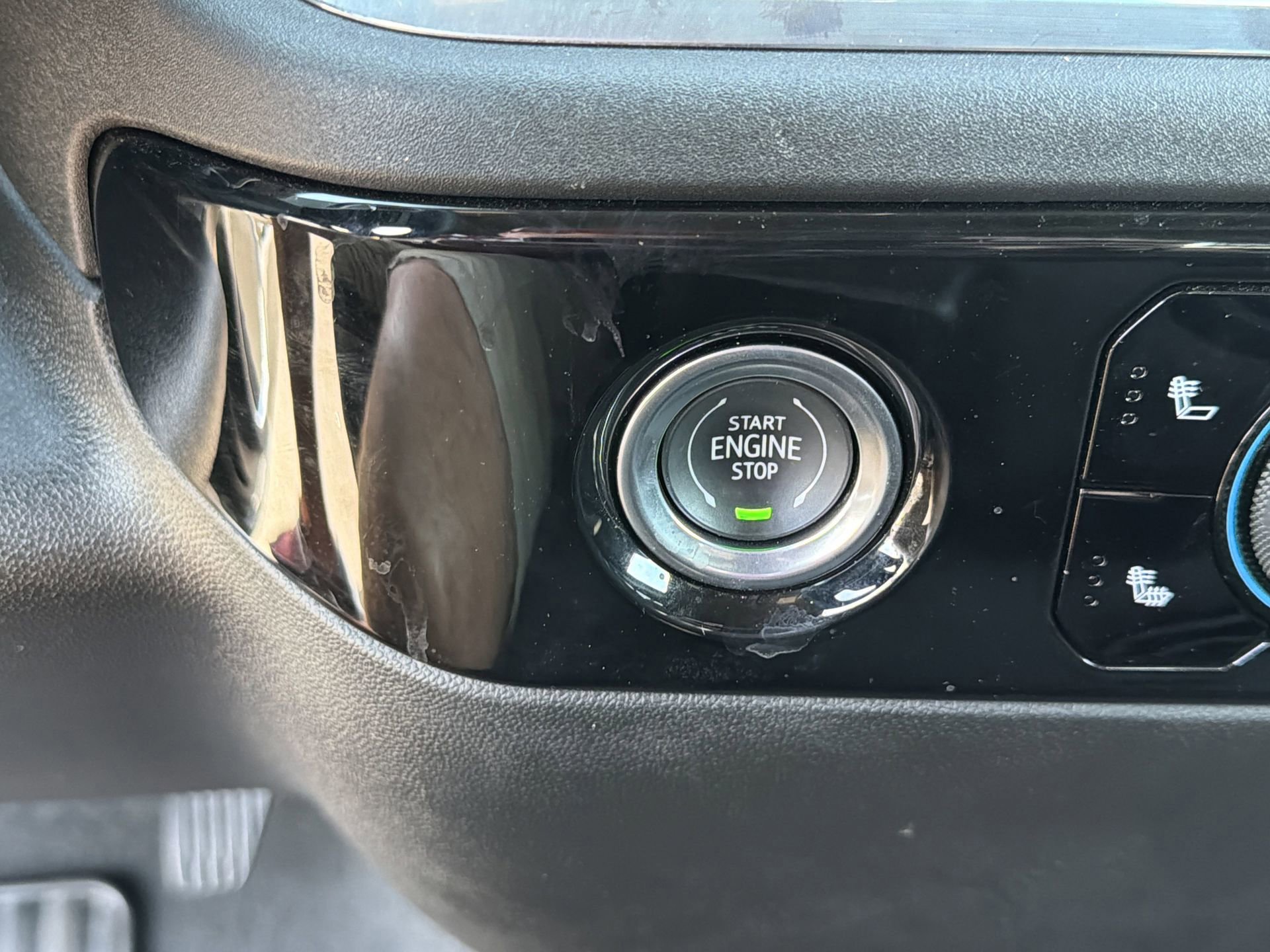 Used 2024 Chevrolet Silverado 1500 LT image 14