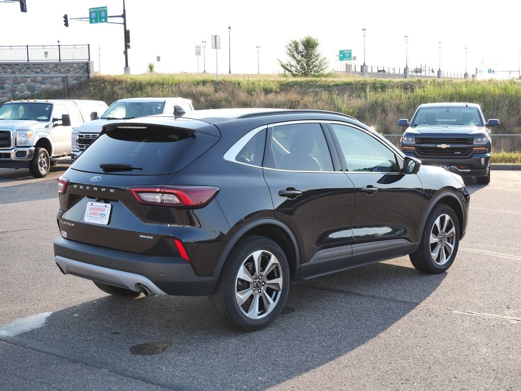 Certified 2024 Ford Escape Platinum AWD/4WD image 6