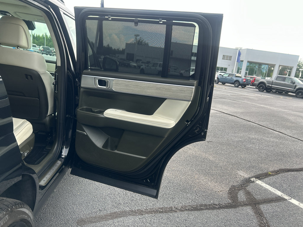 Used 2024 Hyundai Santa Fe Calligraphy FWD image 23