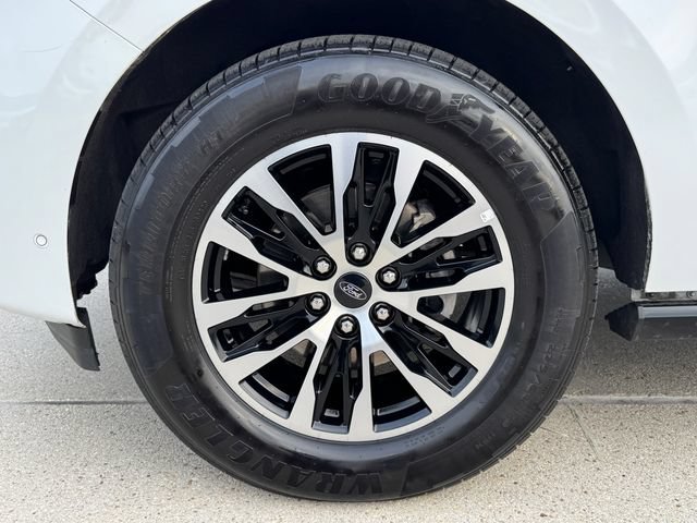 Certified 2025 Ford Expedition Max Platinum AWD/4WD image 13