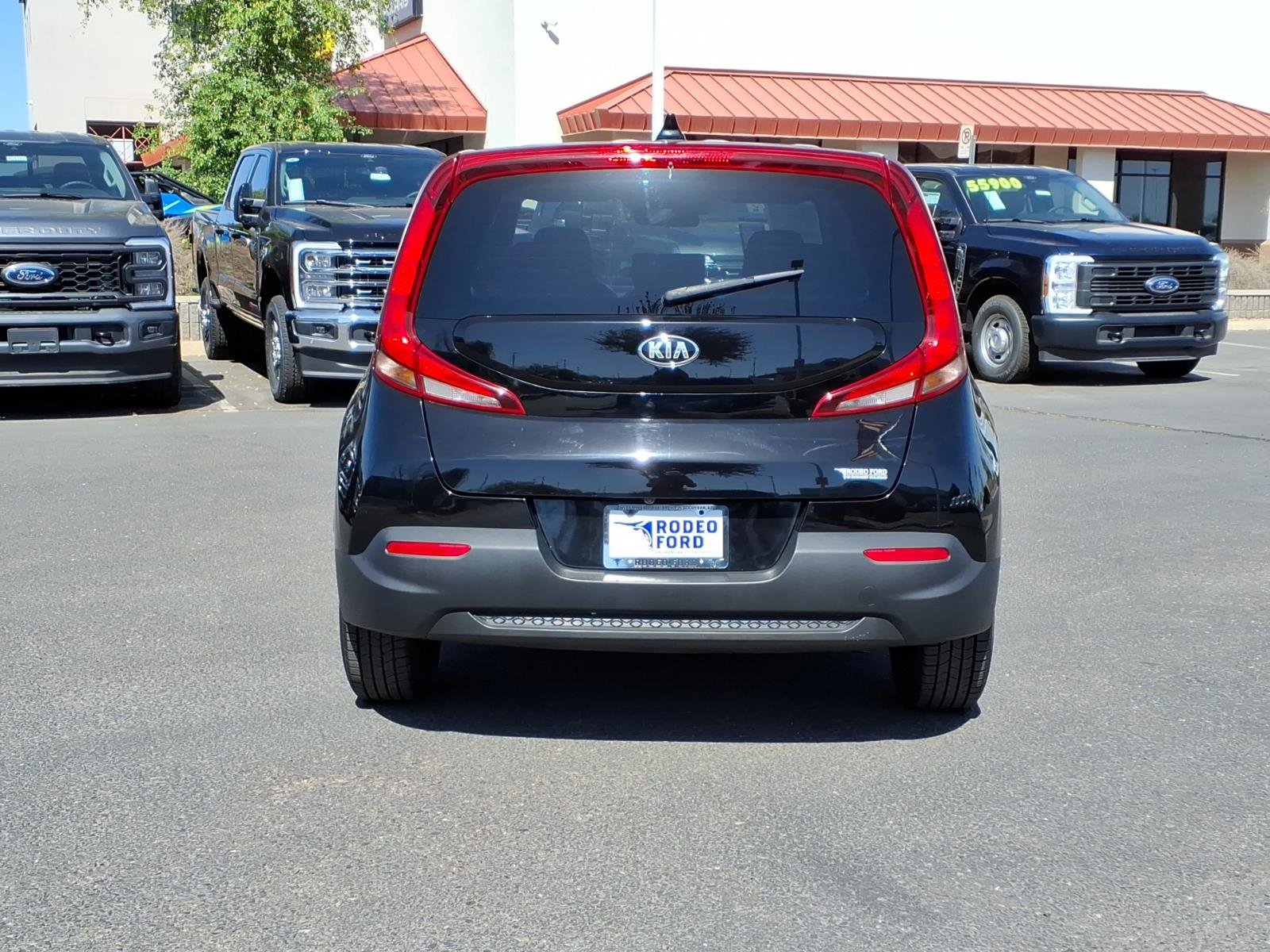 Used 2020 Kia Soul LX FWD image 5