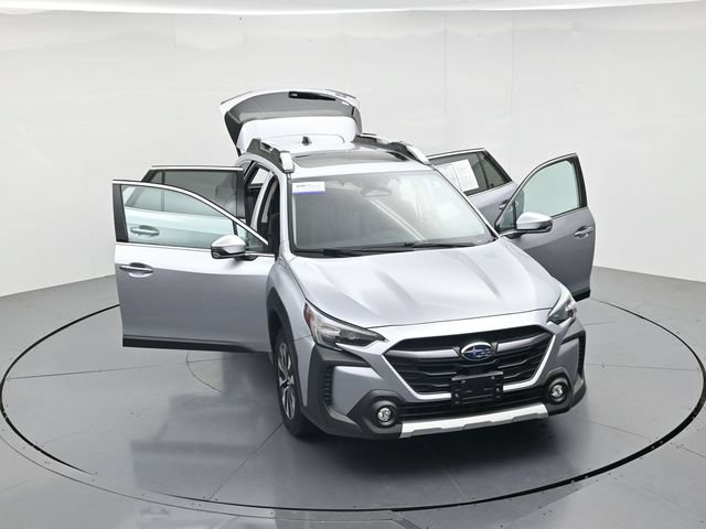 Used 2025 Subaru Outback Touring AWD/4WD image 52