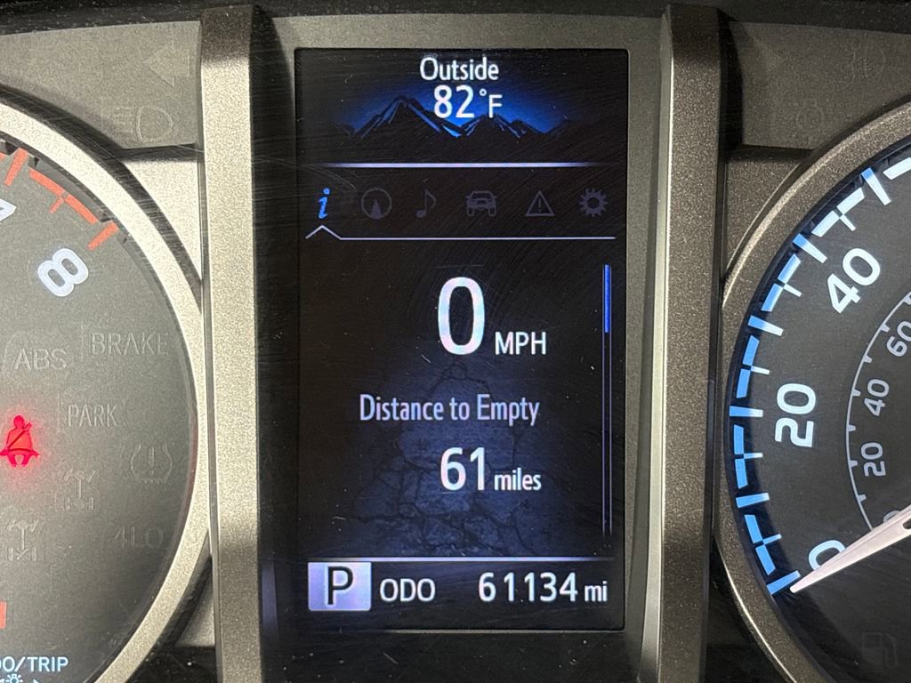 Used 2017 Toyota Tacoma SR5 w/ Tow Package image 22