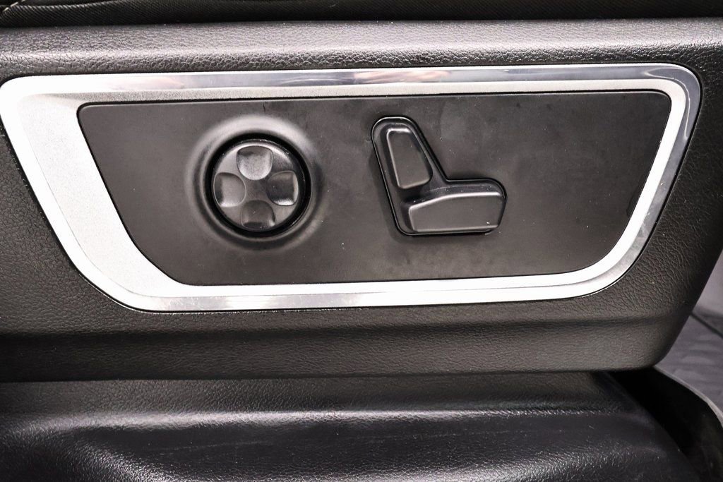 Used 2019 RAM 1500 Laramie image 25