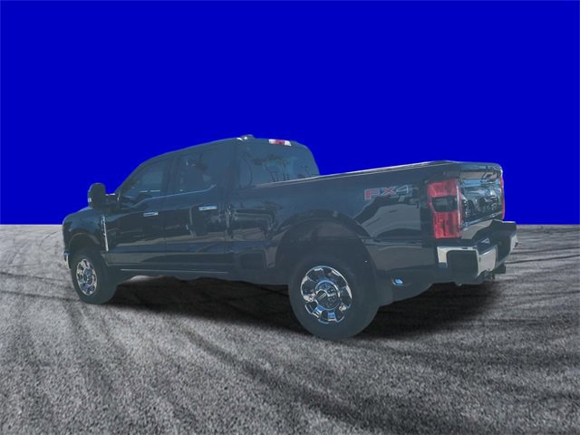 Certified 2025 Ford F350 Lariat w/ Chrome Package image 3