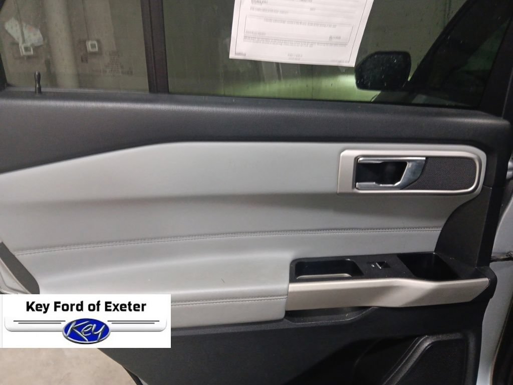 Certified 2022 Ford Explorer XLT w/ Equipment Group 202A AWD/4WD image 18