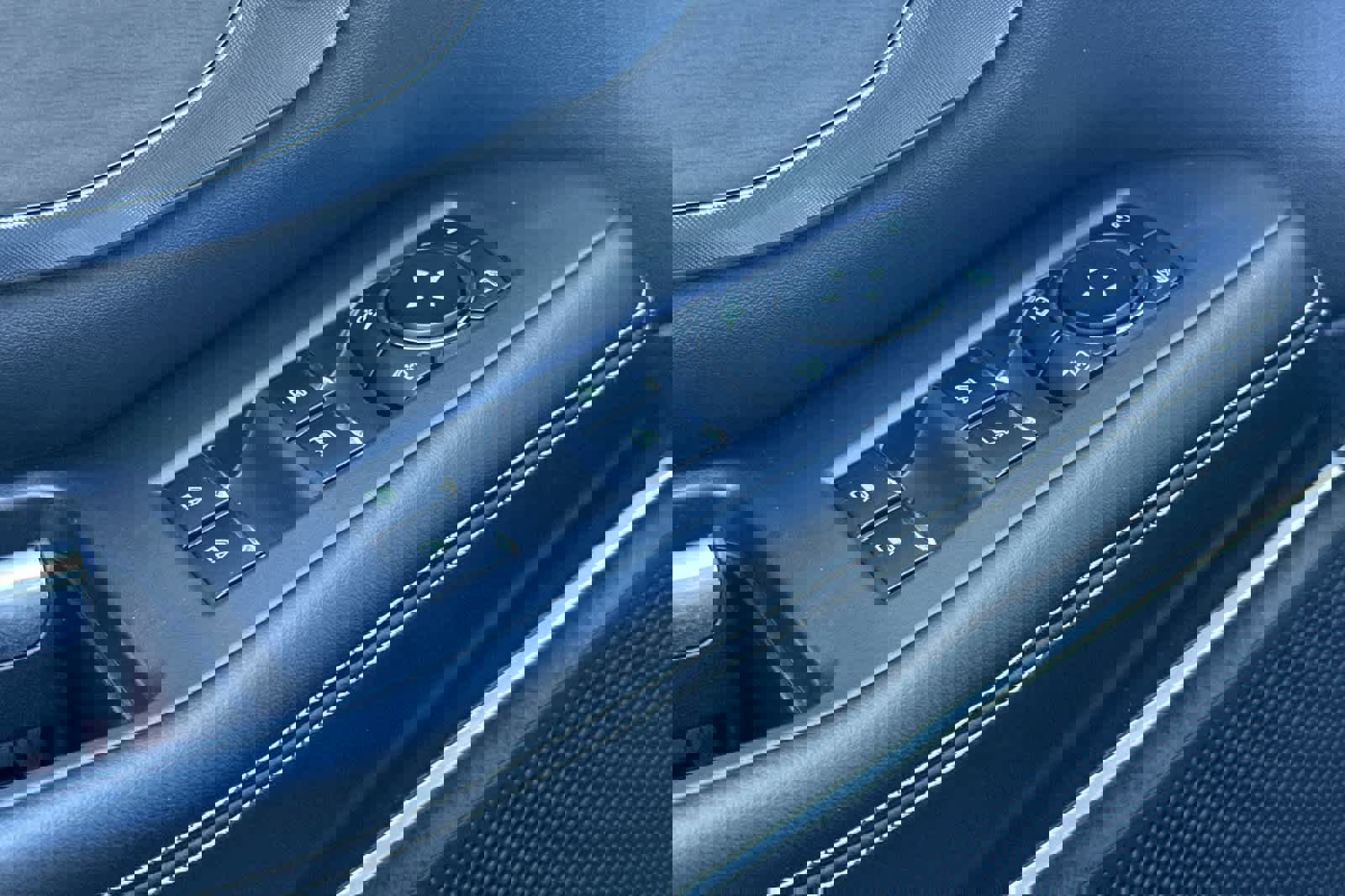 Certified 2025 Ford Expedition Platinum image 13