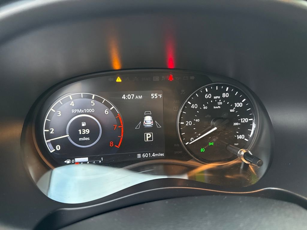 Used 2021 Nissan Kicks SR image 11