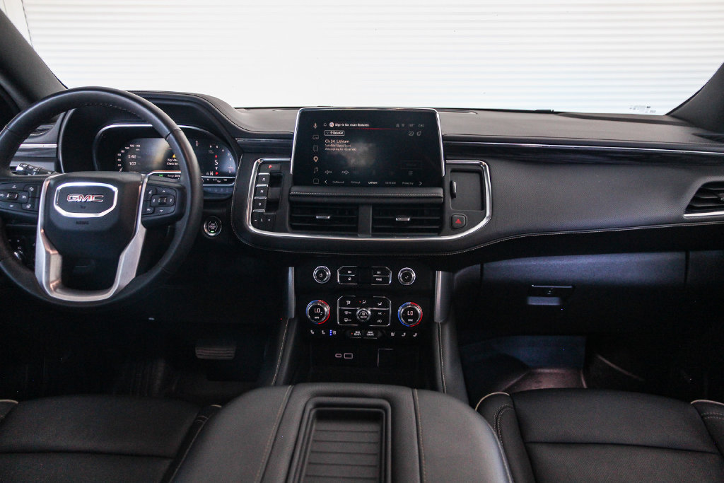 Used 2023 GMC Yukon SLT w/ SLT Luxury Package AWD/4WD image 13