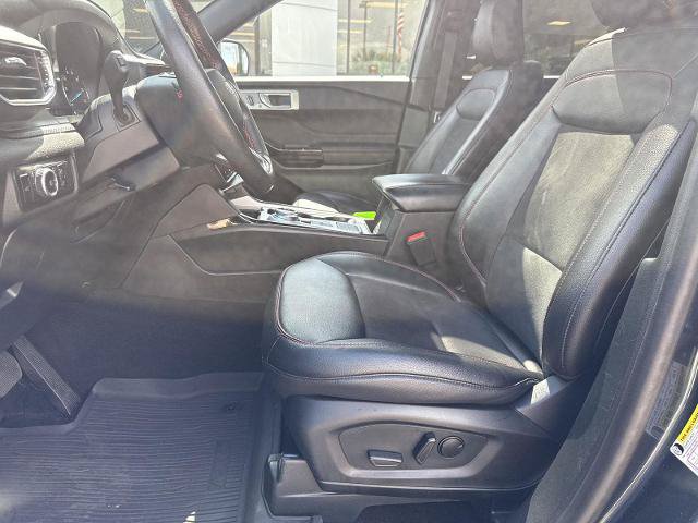 Certified 2024 Ford Explorer ST-Line w/ Class IV Trailer Tow Package RWD image 4