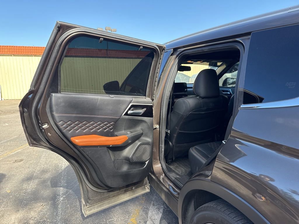 Used 2022 Mitsubishi Outlander SEL image 16