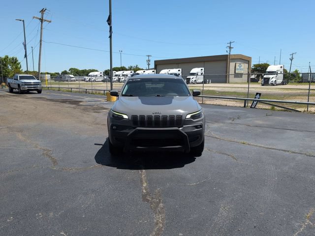 Used 2020 Jeep Cherokee Latitude AWD/4WD image 2