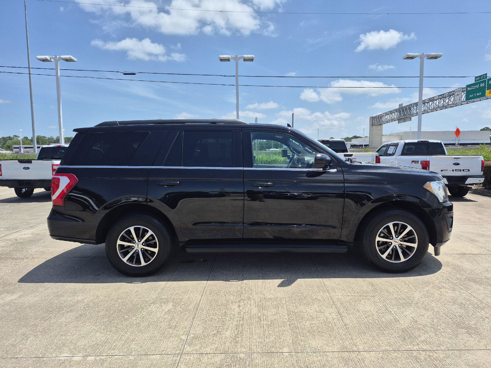 Certified 2021 Ford Expedition XLT RWD image 19