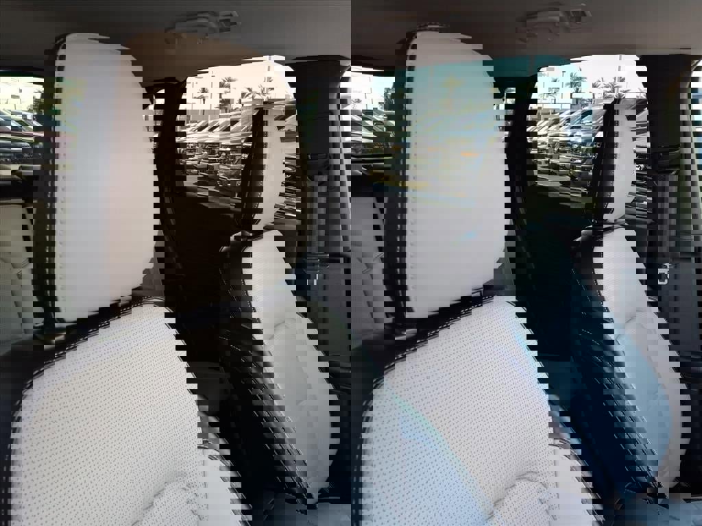 Certified 2023 Ford Escape Platinum w/ Class II Trailer Tow Package image 12