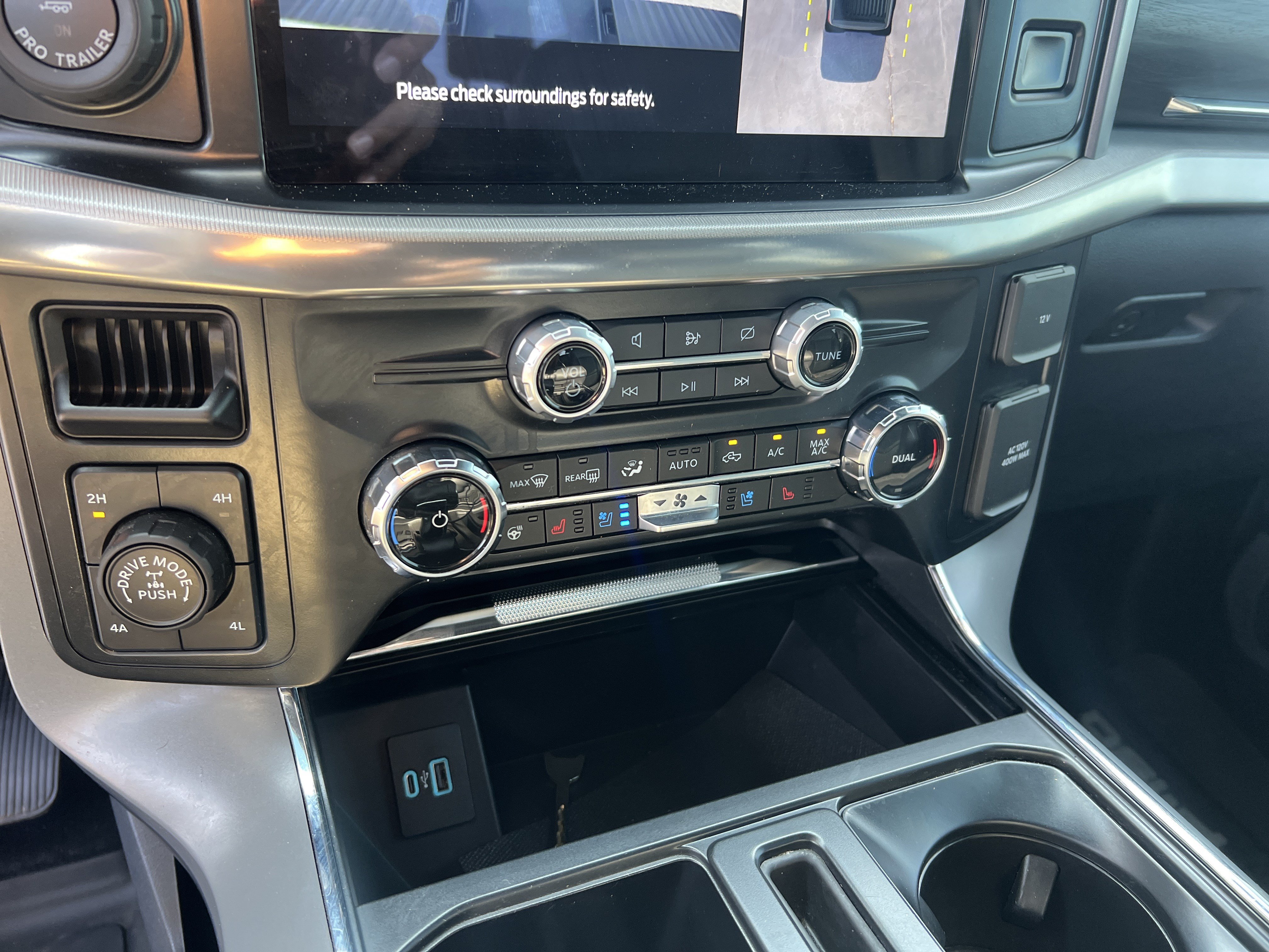 Certified 2024 Ford F150 Lariat w/ FX4 Off-Road Package AWD/4WD image 26