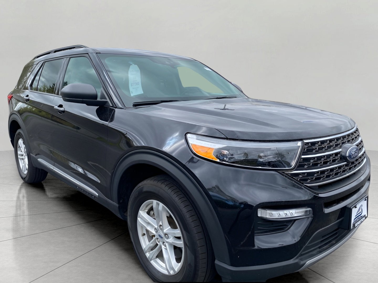 Certified 2024 Ford Explorer XLT w/ Equipment Group 202A AWD/4WD image 16