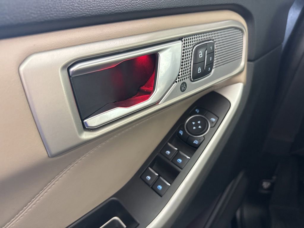 Certified 2023 Ford Explorer Limited w/ Equipment Group 301A AWD/4WD image 20