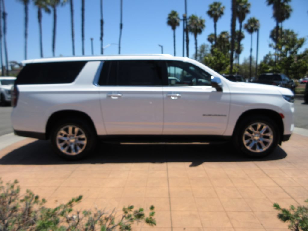 Used 2023 Chevrolet Suburban Premier AWD/4WD image 5