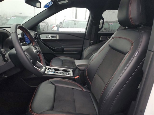 Certified 2023 Ford Explorer ST-Line w/ Class IV Trailer Tow Package image 12