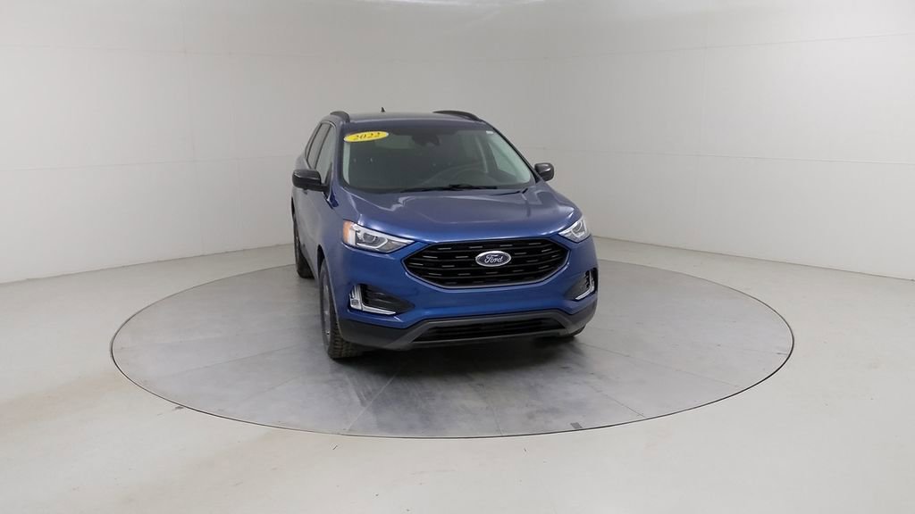 Certified 2022 Ford Edge SEL w/ Sport Appearance Package AWD/4WD image 9