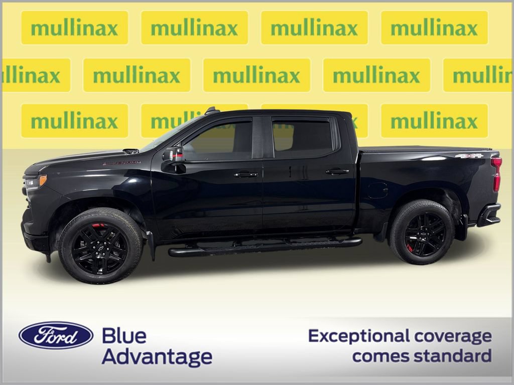 Used 2024 Chevrolet Silverado 1500 RST w/ Redline Edition AWD/4WD image 10