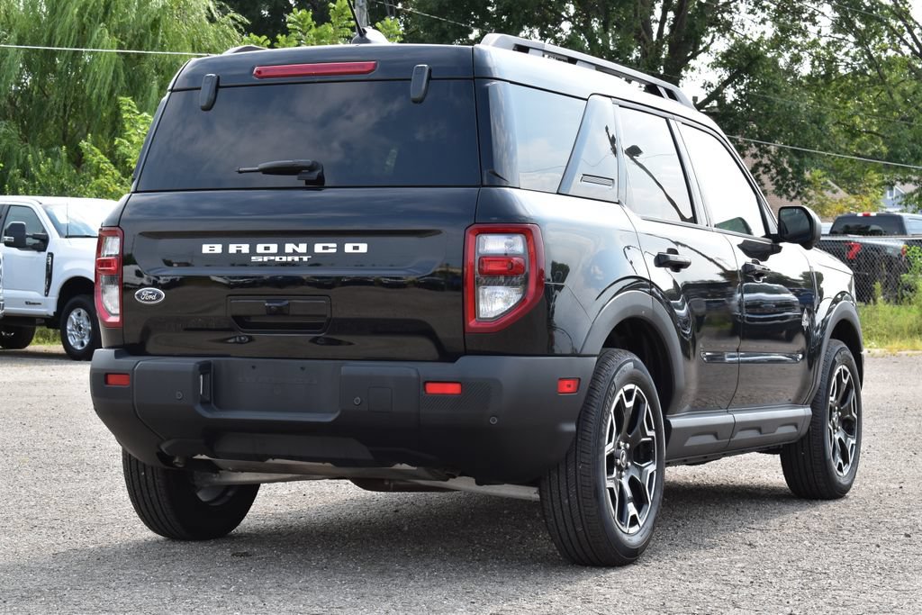 Certified 2025 Ford Bronco Sport Outer Banks w/ Outer Banks Tech Package+ AWD/4WD image 6